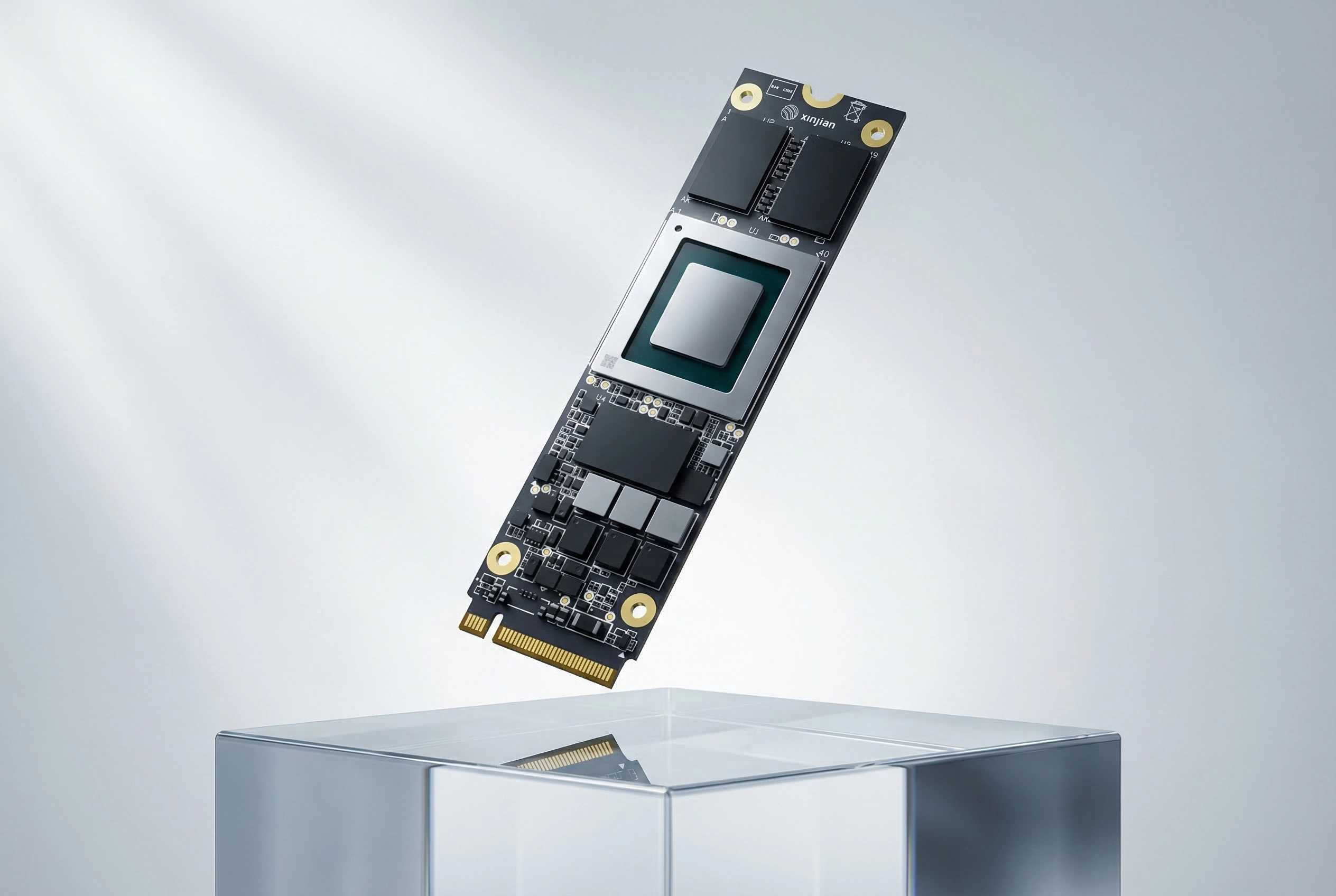 芯茧®  i50 智能推理加速卡